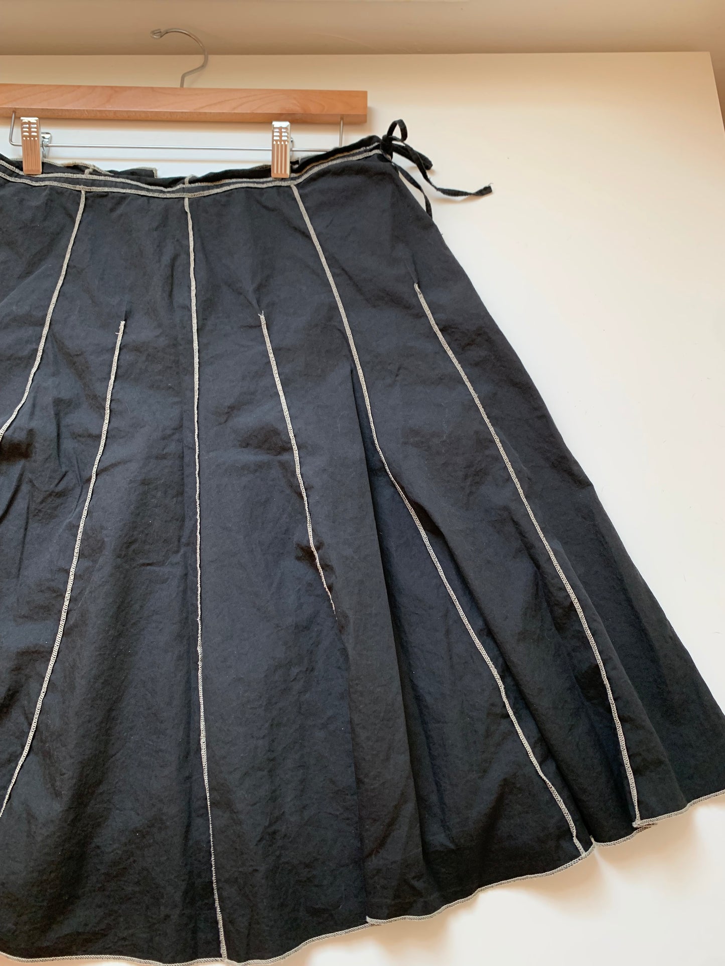 Charcoal and cream contrast skirt