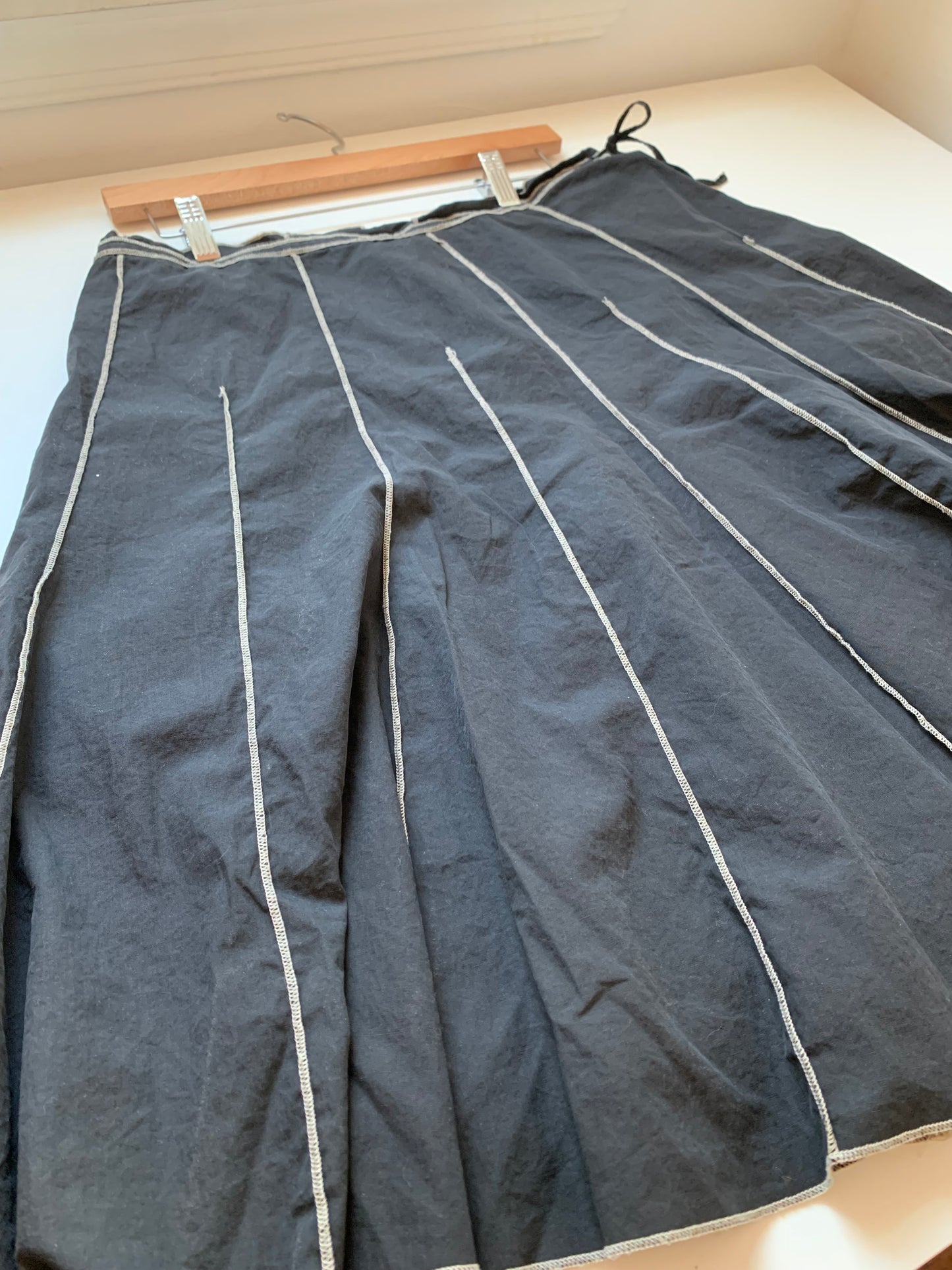 Charcoal and cream contrast skirt