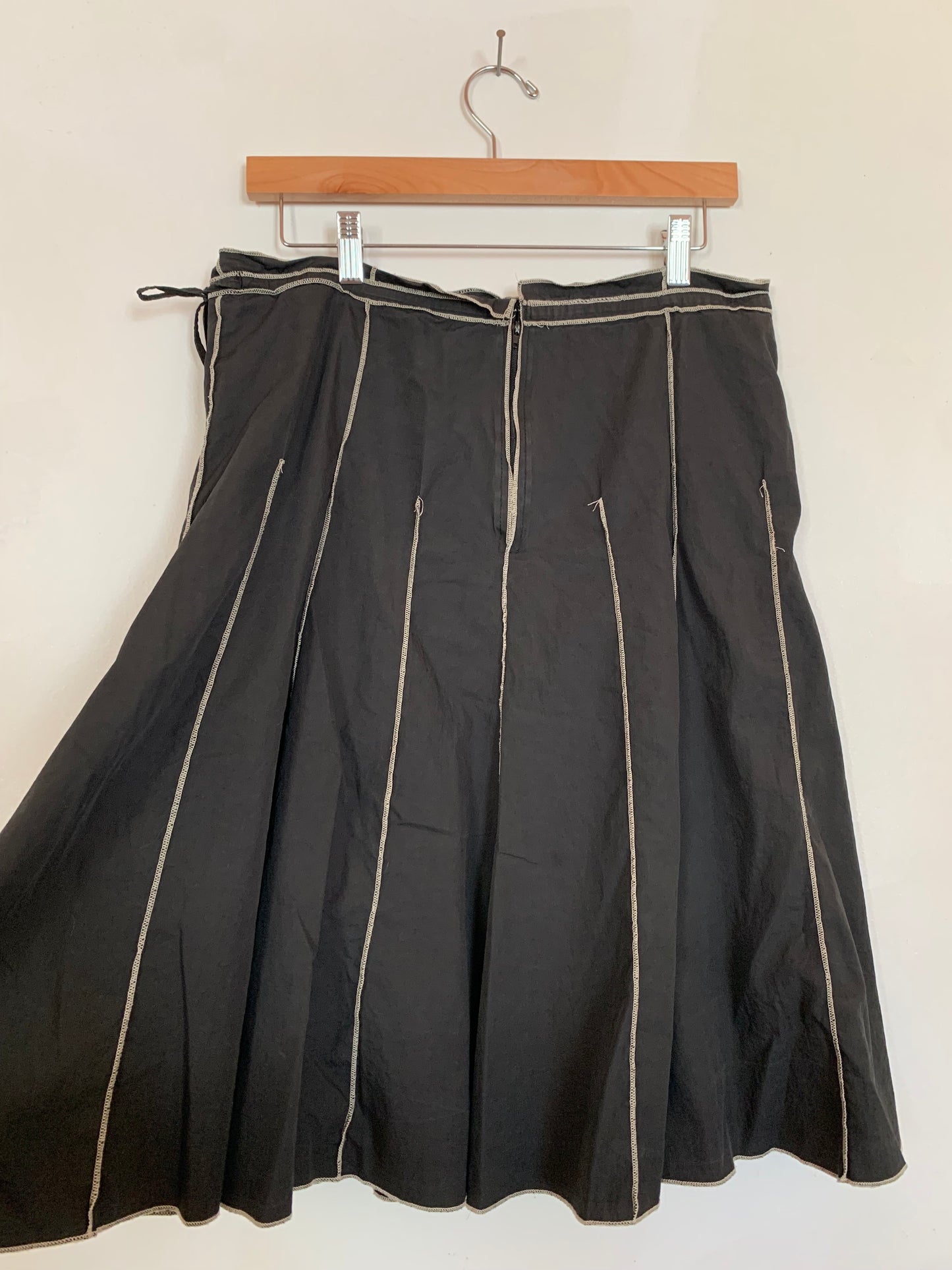 Charcoal and cream contrast skirt