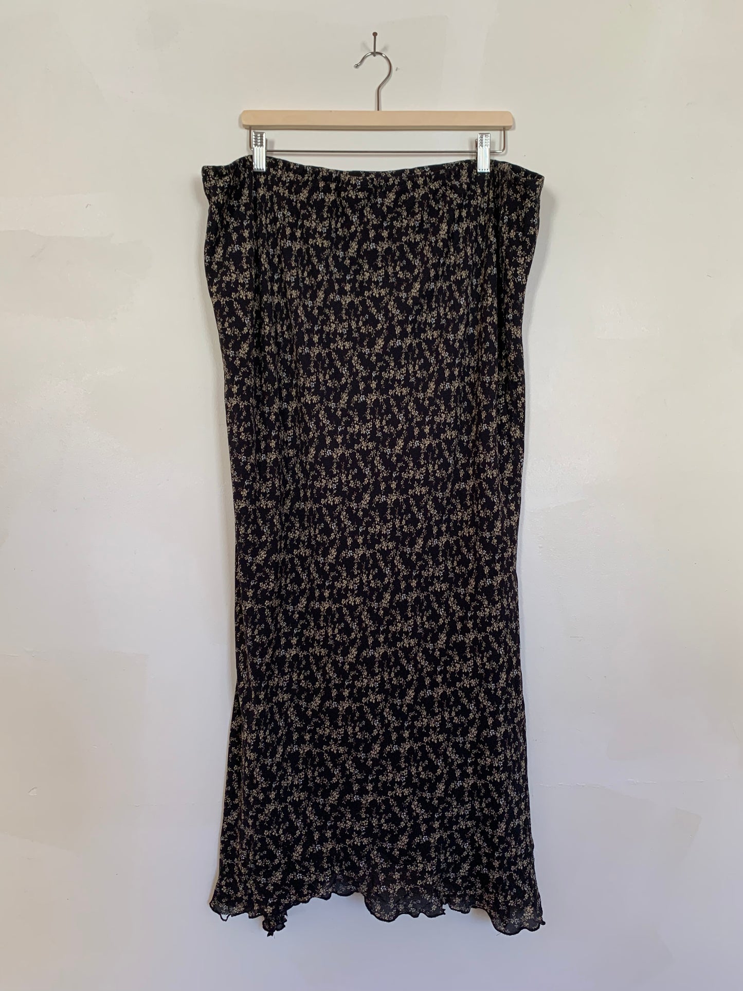 Dark romantic skirt